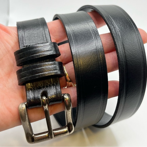 Vintage Dockers 30-32 men’s black Italian leather belt #7 - Picture 4 of 15